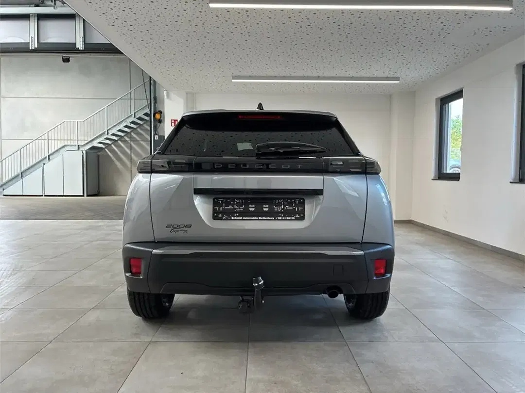 Peugeot 2008 - Thumbnail 3