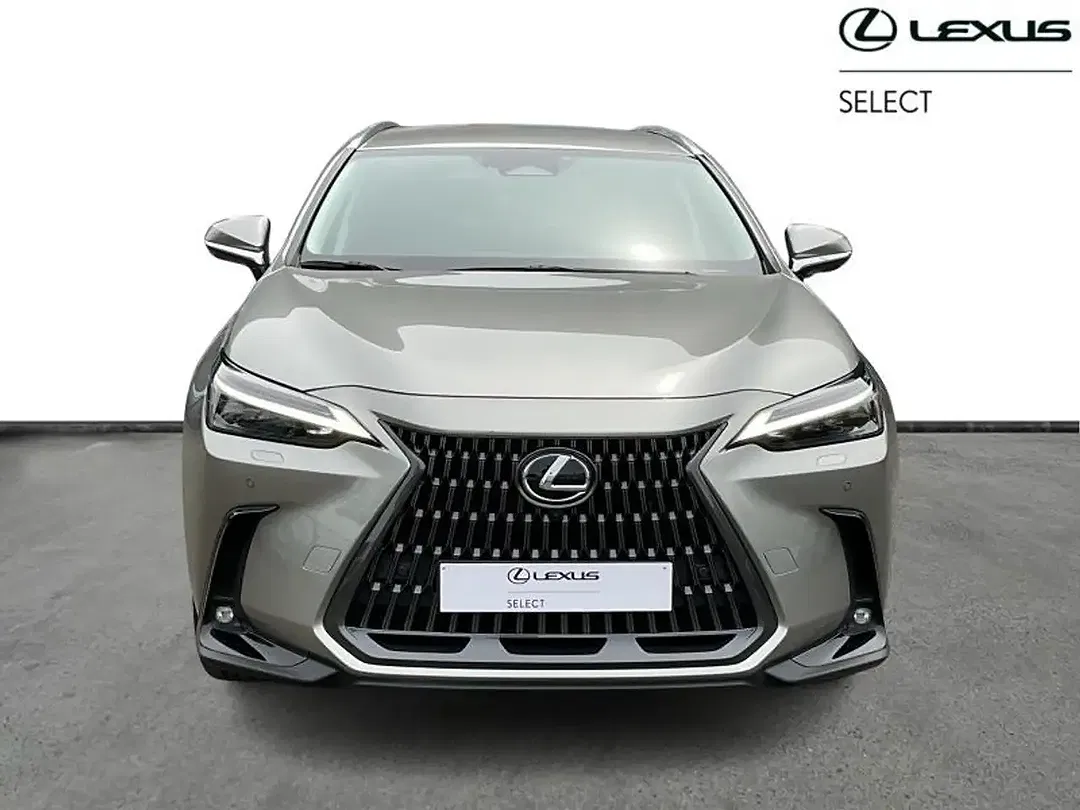 Lexus NX 450h+ - Thumbnail 3