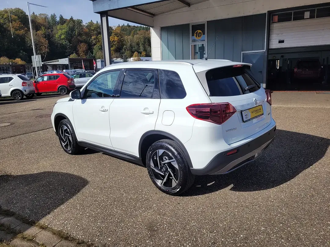 Suzuki Vitara - Thumbnail 4
