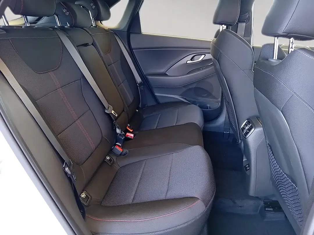 Hyundai i30 - Thumbnail 13