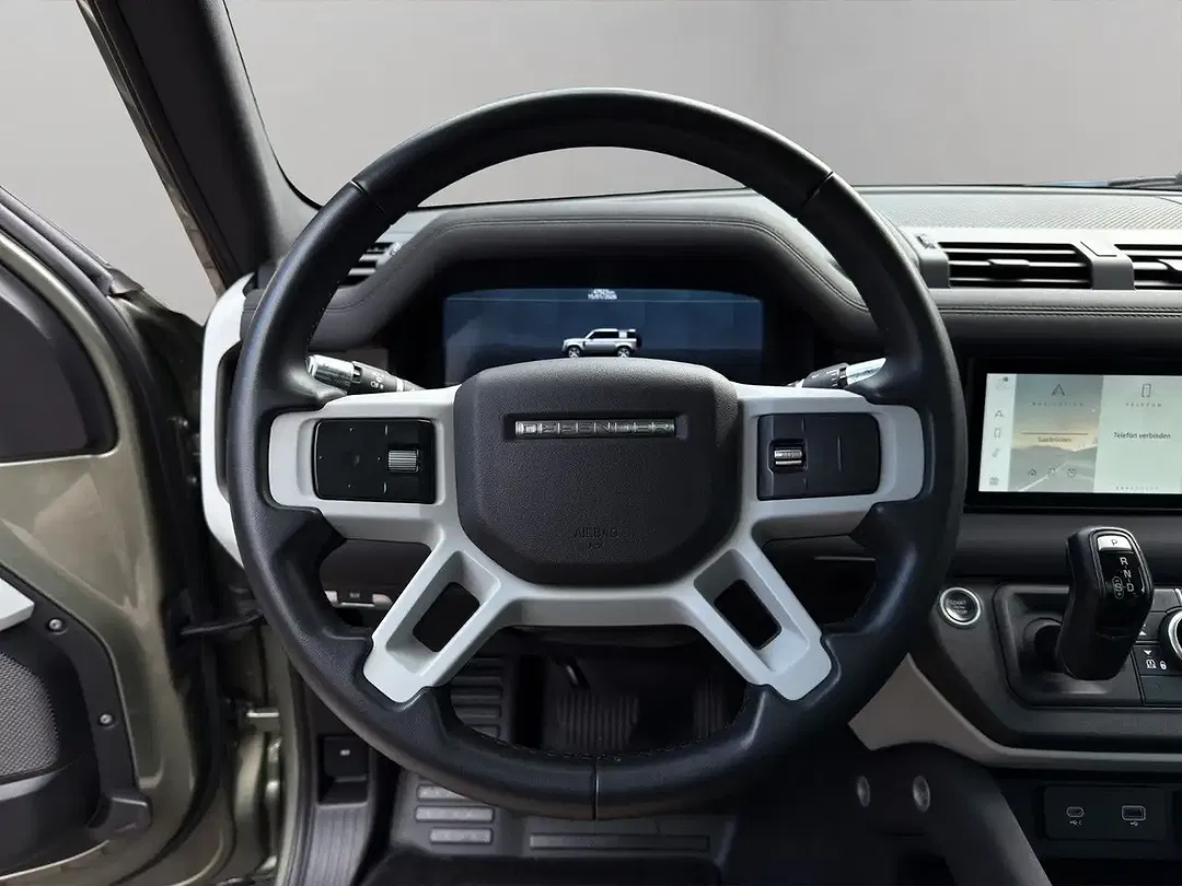 Land Rover Defender - Thumbnail 14