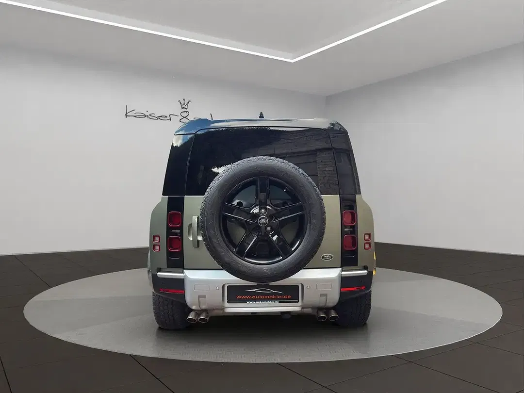 Land Rover Defender - Thumbnail 7