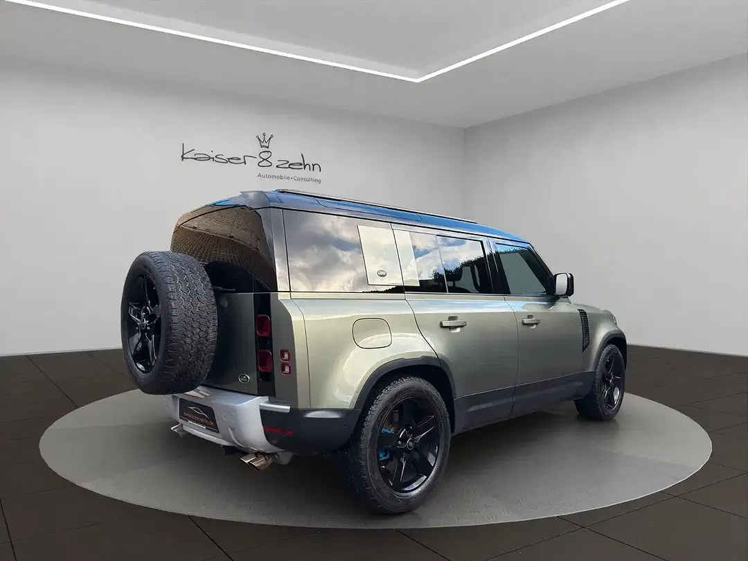 Land Rover Defender - Thumbnail 8