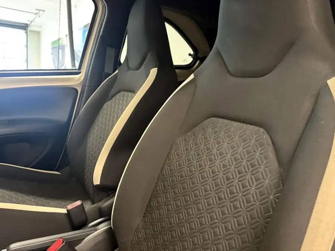 Toyota Aygo X - Thumbnail 7