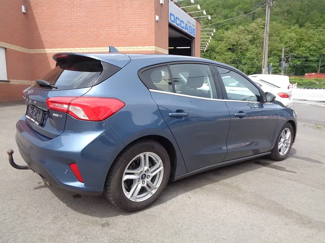 Ford Focus - Thumbnail 7
