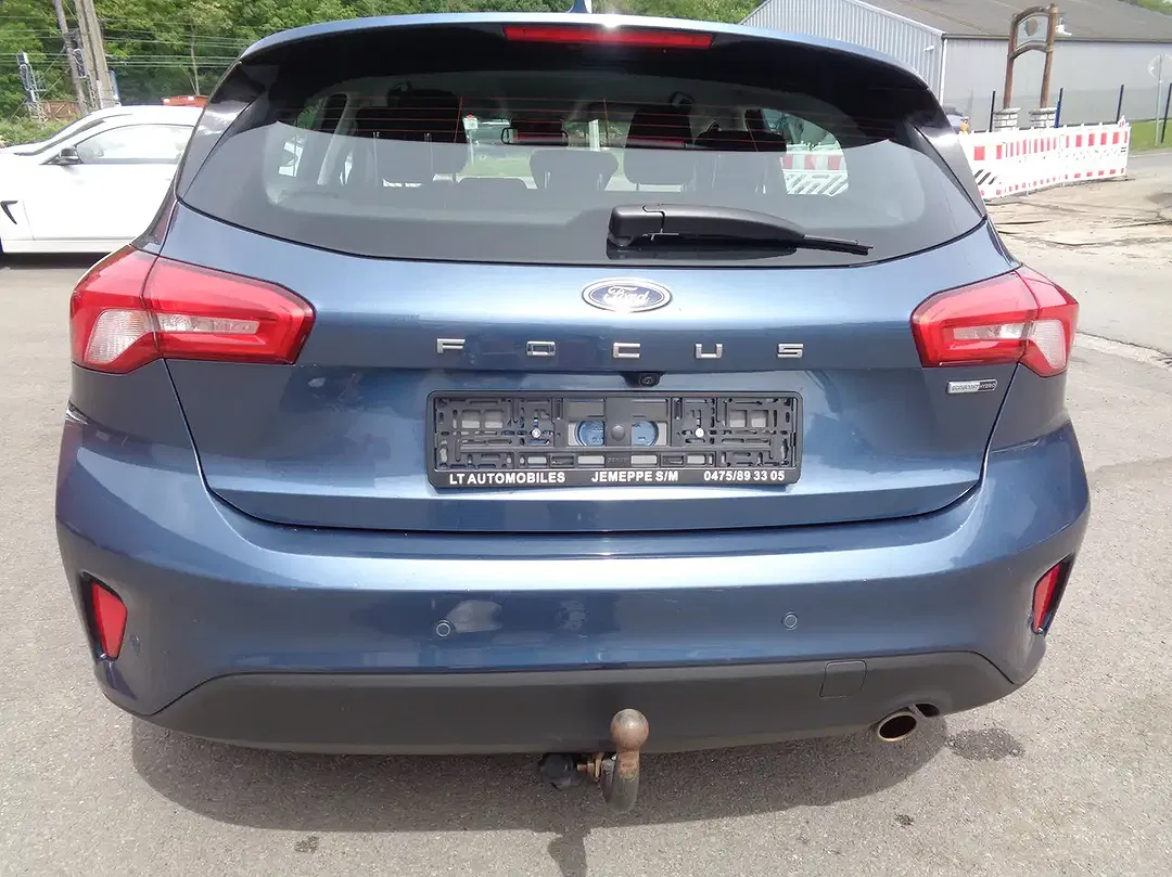 Ford Focus - Thumbnail 8