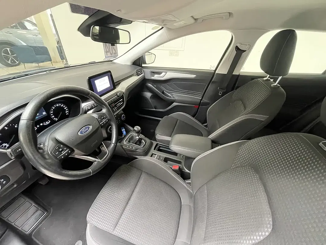 Ford Focus - Thumbnail 10