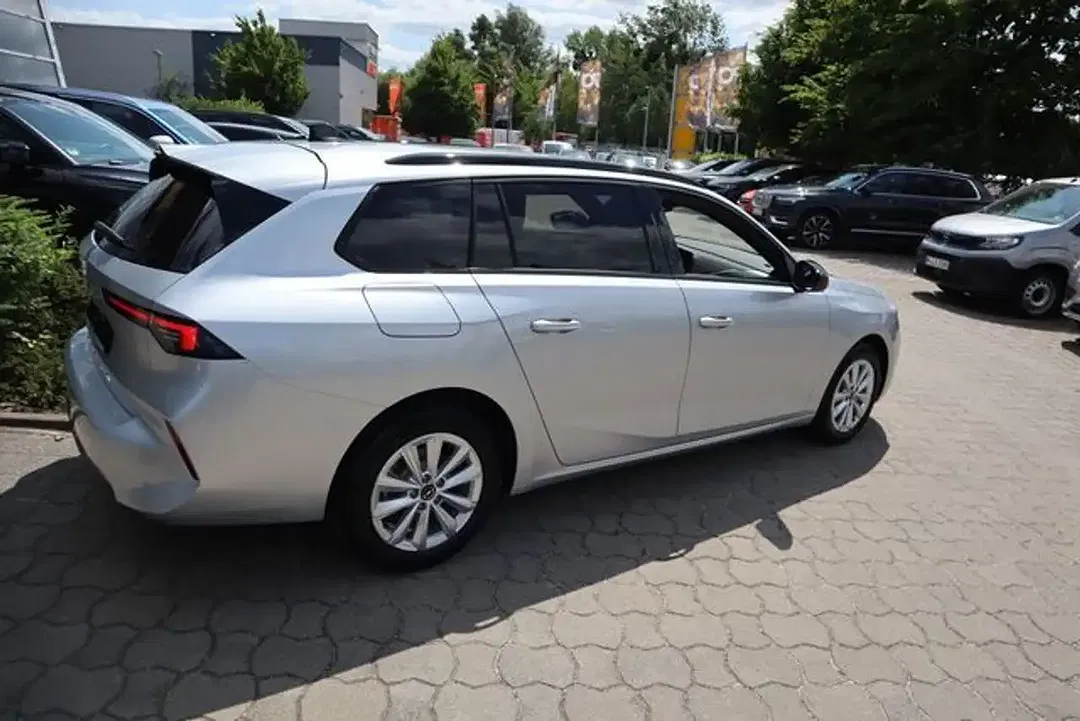 Opel Astra - Thumbnail 5