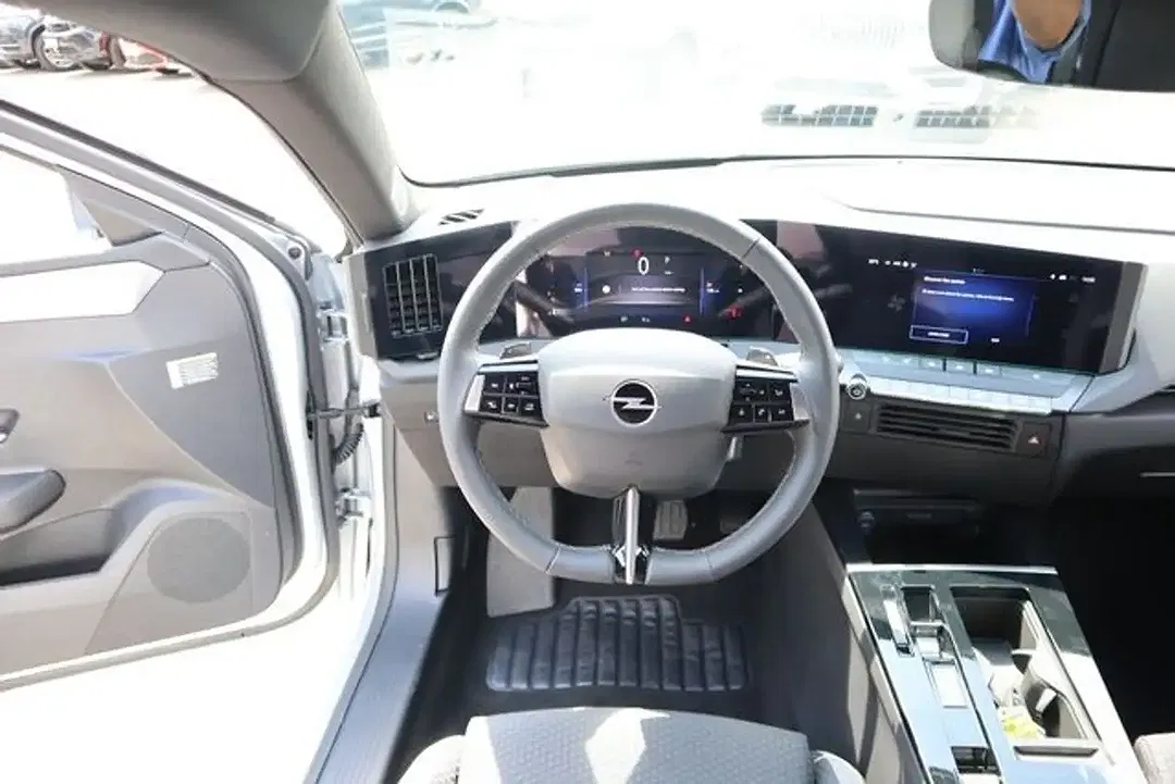 Opel Astra - Thumbnail 8