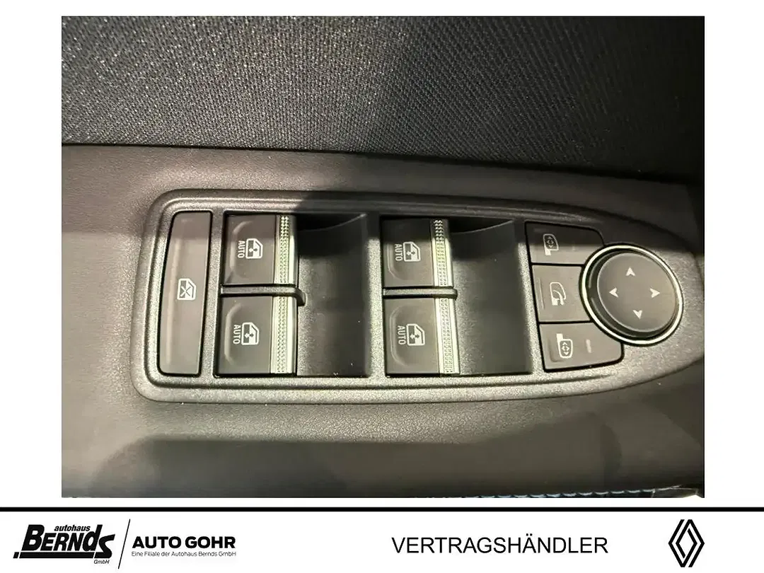 Renault Captur - Thumbnail 14