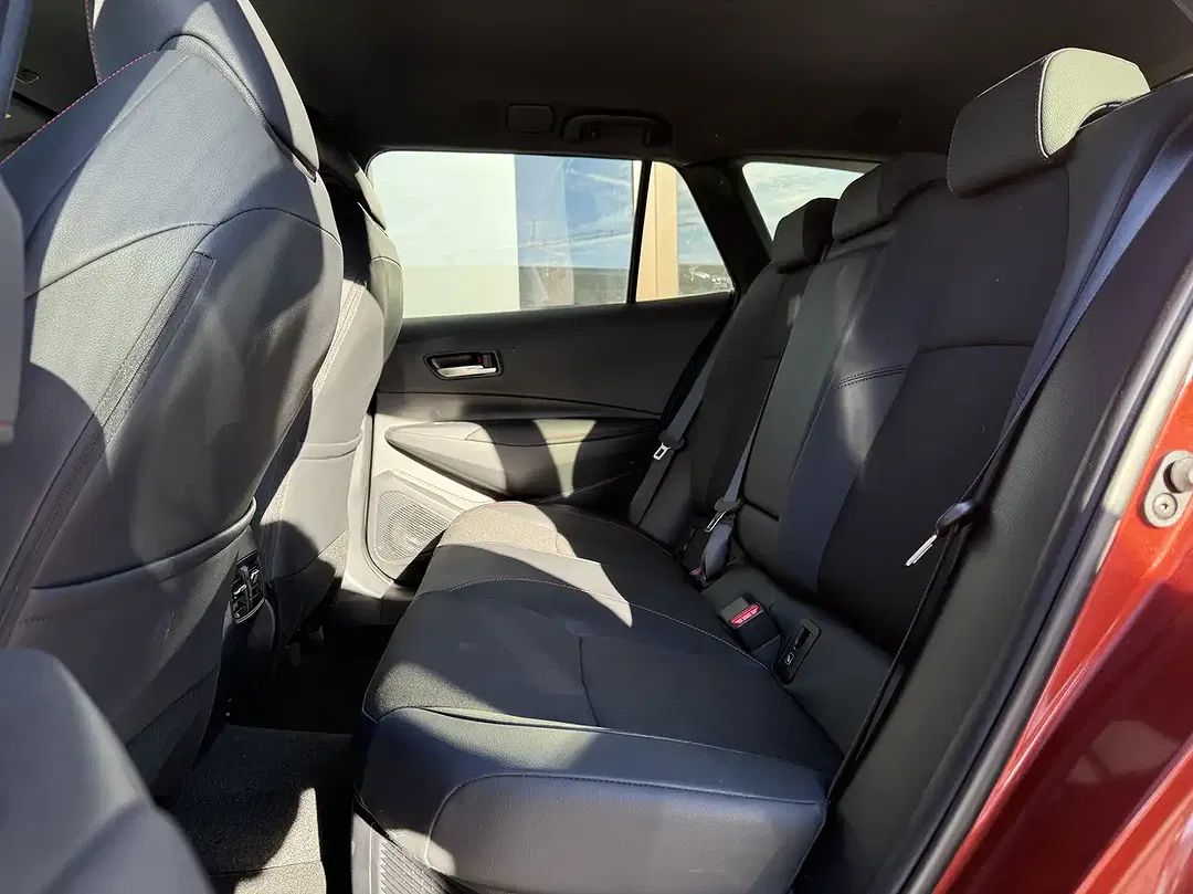 Toyota Corolla - Thumbnail 11
