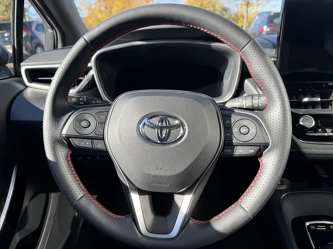 Toyota Corolla - Thumbnail 14