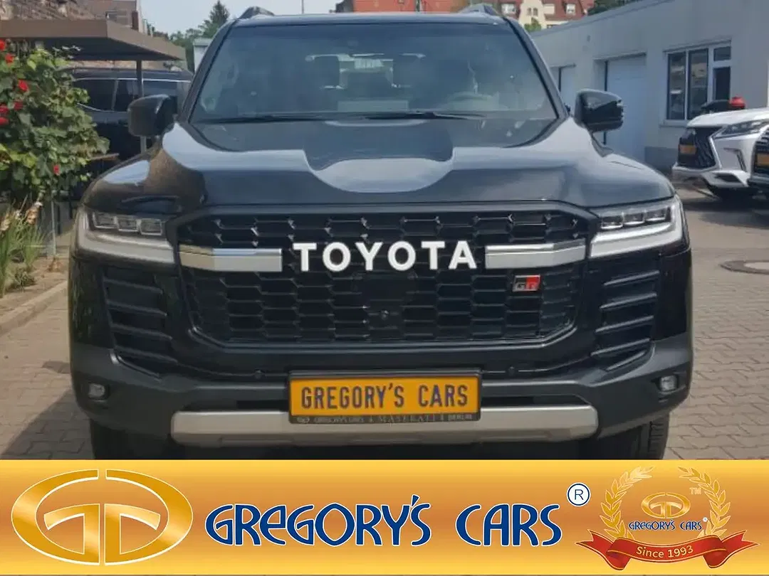Toyota Land Cruiser - Thumbnail 1