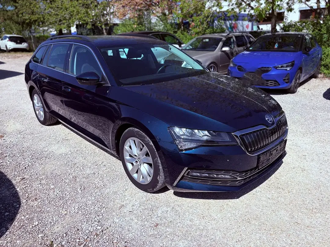 Skoda Superb - Thumbnail 6