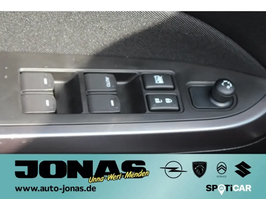 Suzuki Vitara - Thumbnail 13
