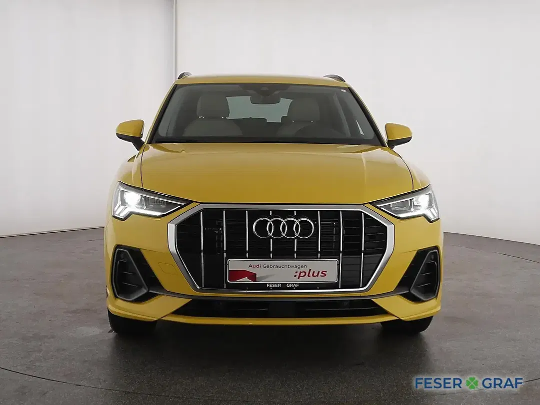 Audi Q3 - Thumbnail 10
