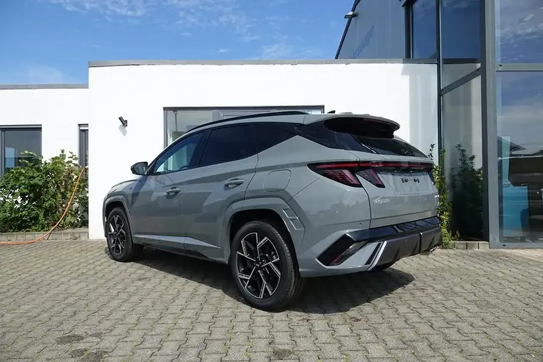 Hyundai TUCSON - Thumbnail 3