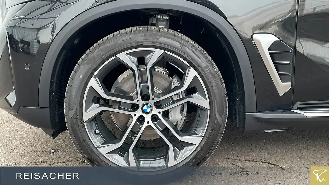 BMW X5 - Thumbnail 3