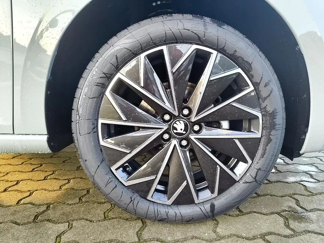 Skoda Scala - Thumbnail 14