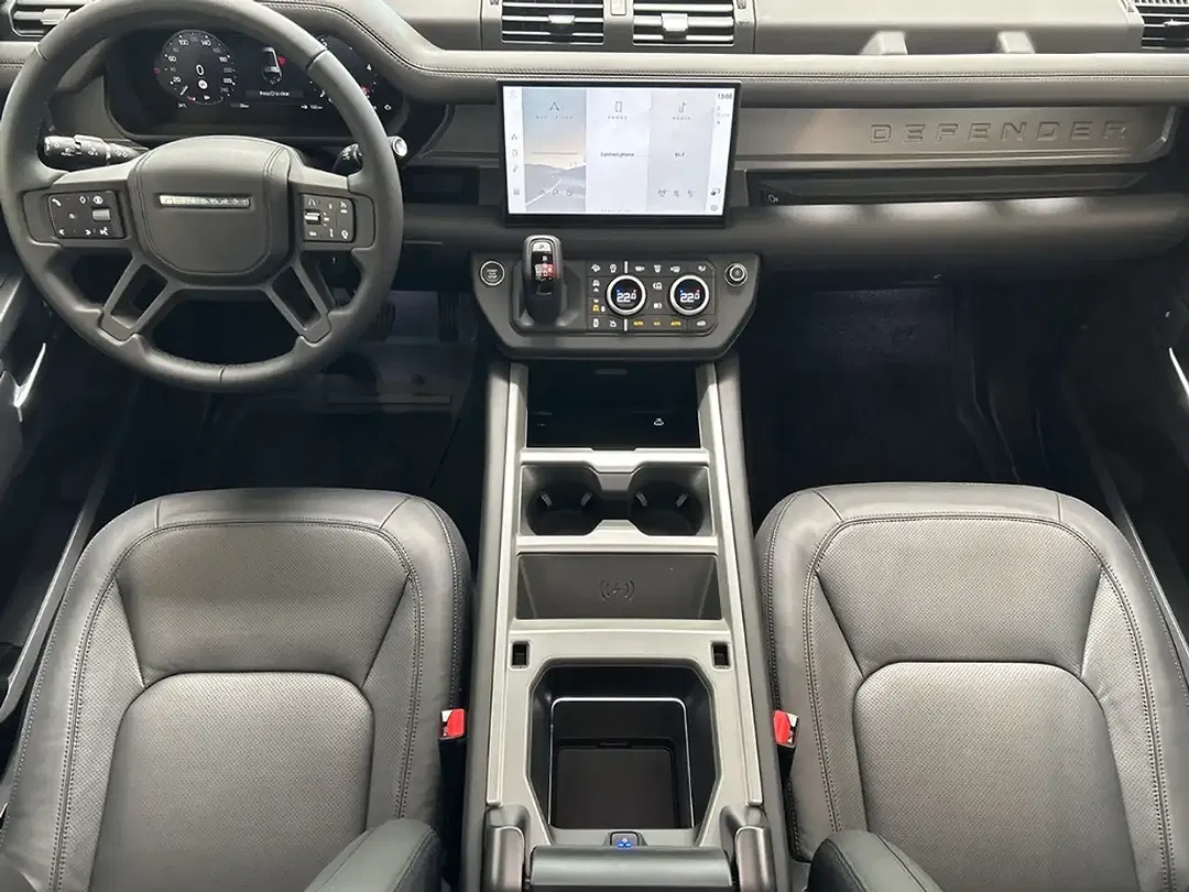 Land Rover Defender - Thumbnail 13