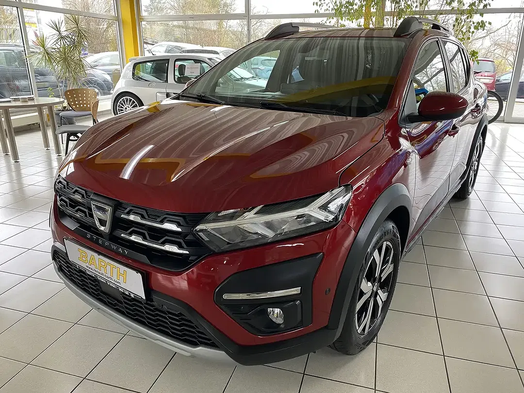 Dacia Sandero - Thumbnail 1