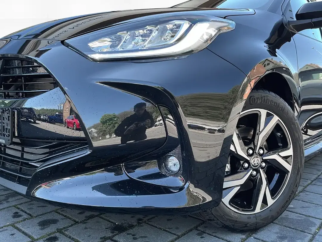 Toyota Yaris - Thumbnail 7