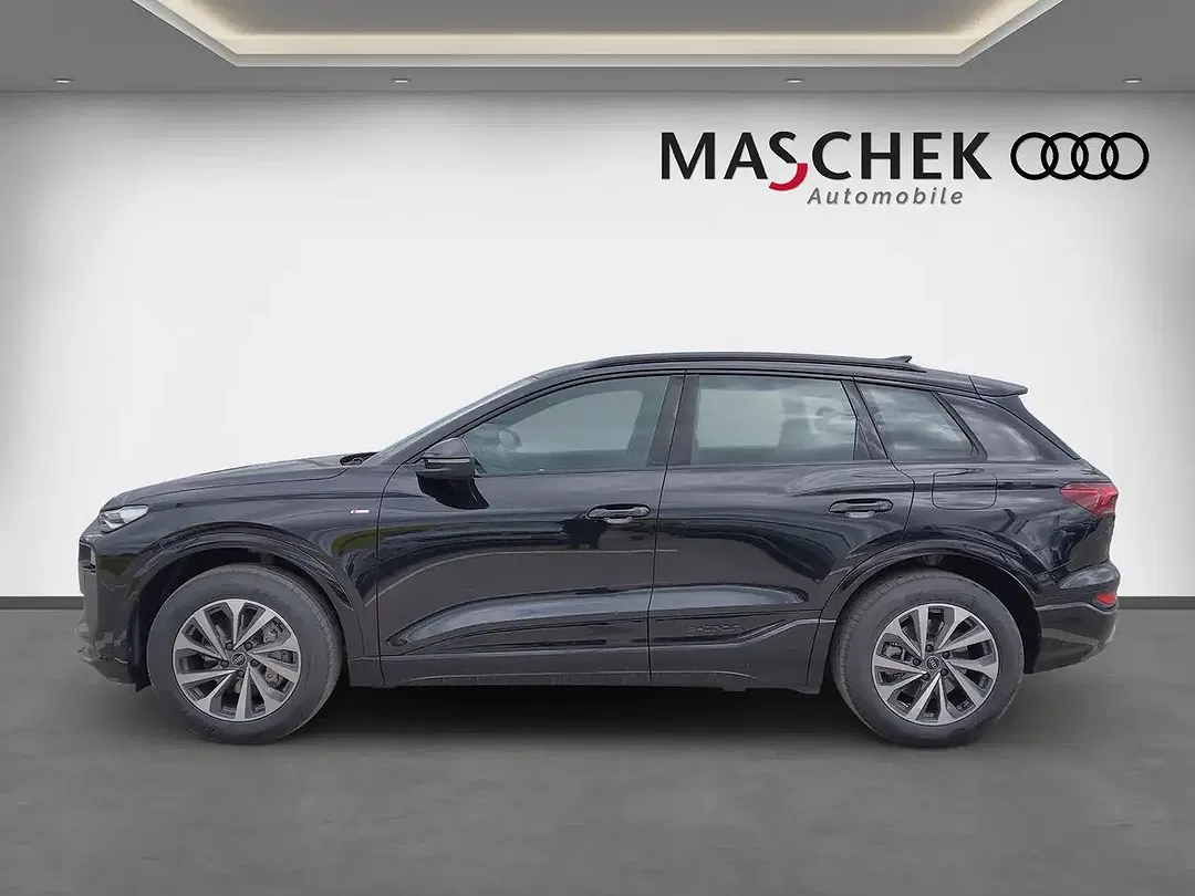 Audi Q6 e-tron - Thumbnail 3