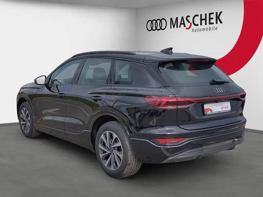 Audi Q6 e-tron - Thumbnail 4
