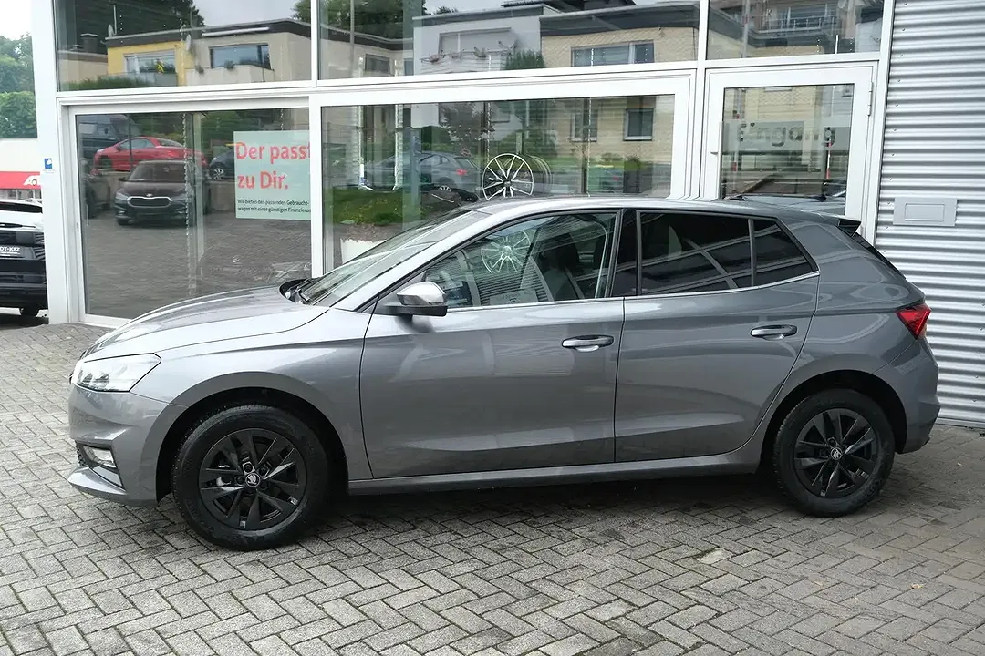 Skoda Fabia - Thumbnail 2