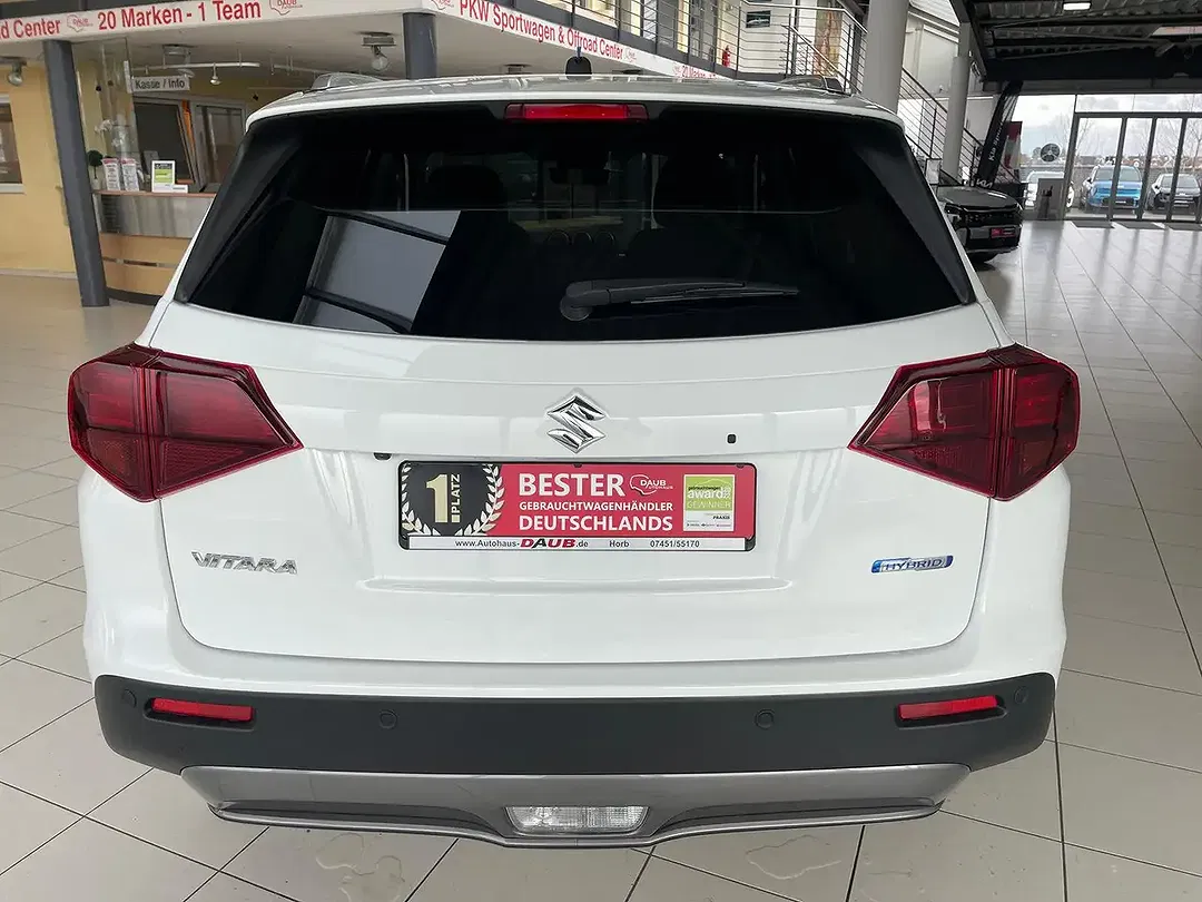 Suzuki Vitara - Thumbnail 5