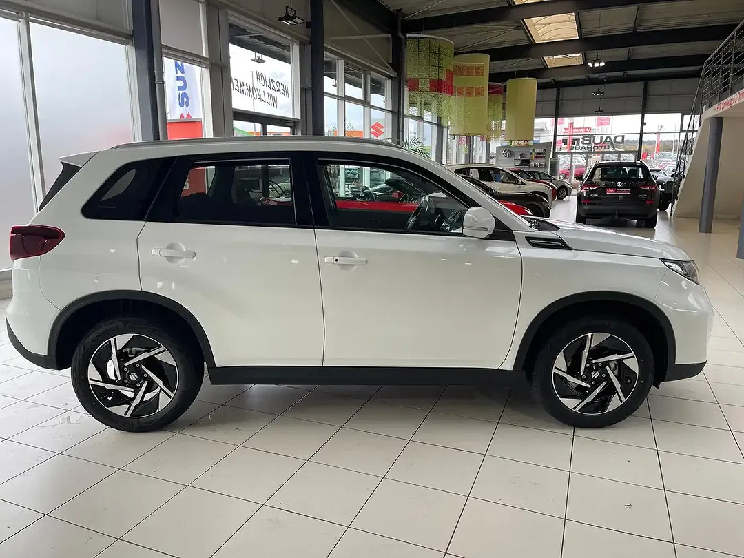Suzuki Vitara - Thumbnail 7