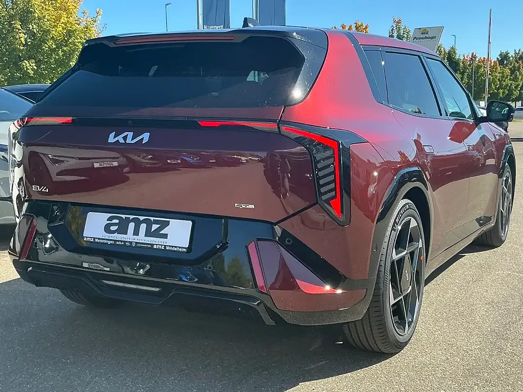 Kia EV4 - Thumbnail 7