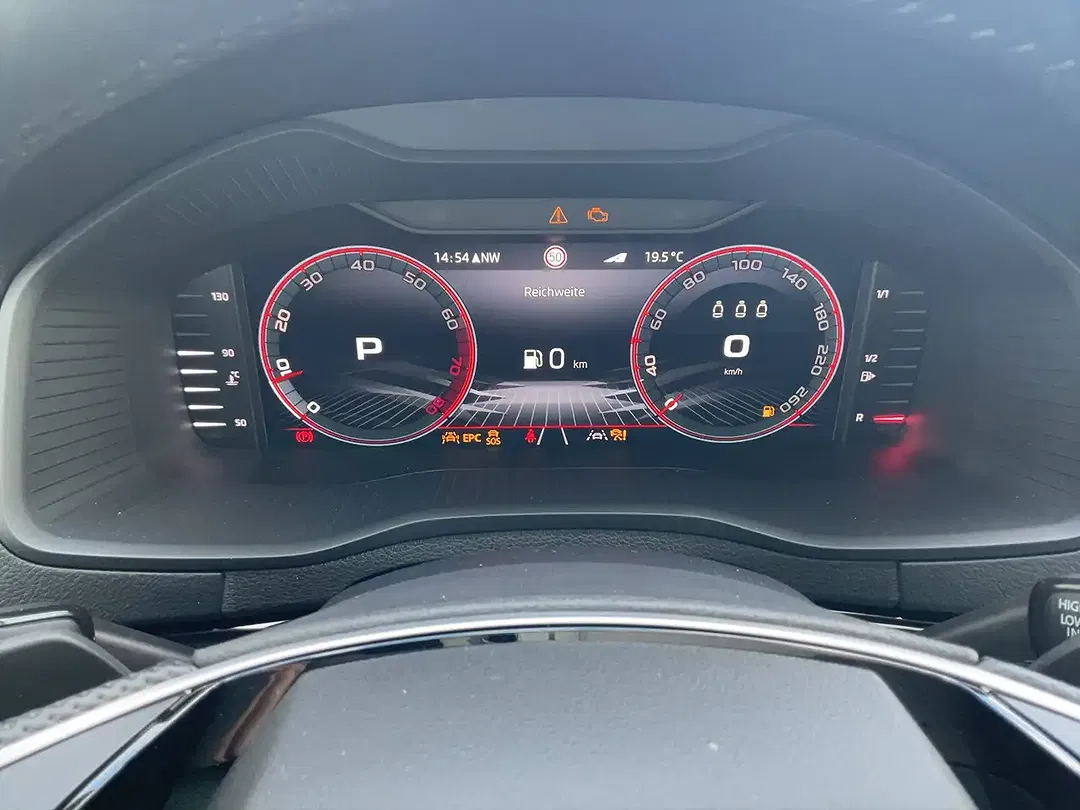 Skoda Karoq - Thumbnail 13