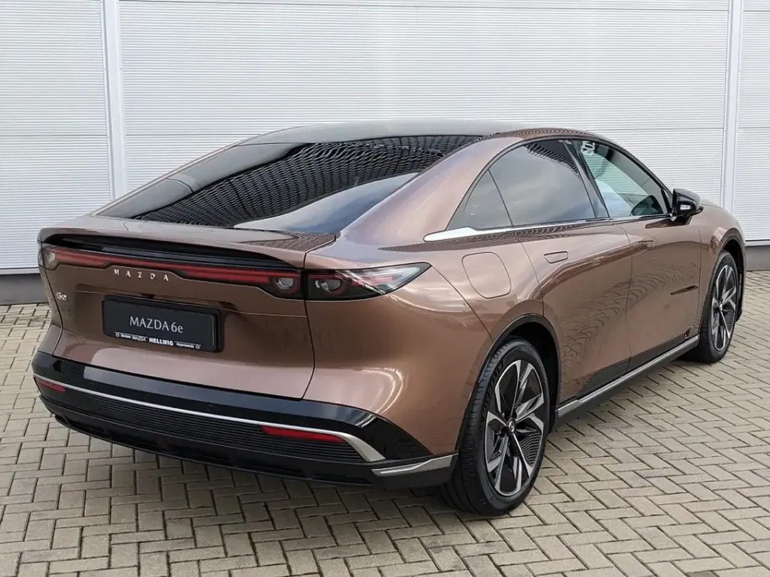 Mazda 6e - Thumbnail 6