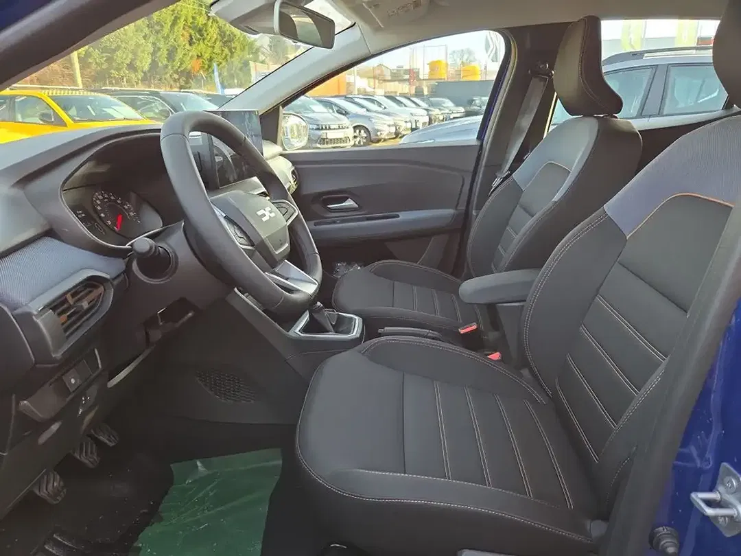 Dacia Sandero - Thumbnail 10