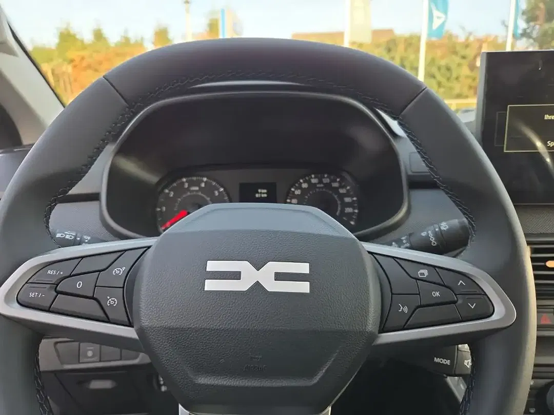 Dacia Sandero - Thumbnail 15