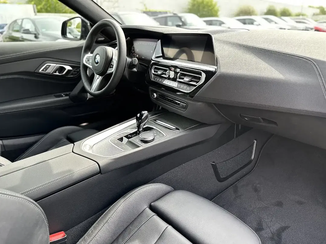 BMW Z4 - Thumbnail 13