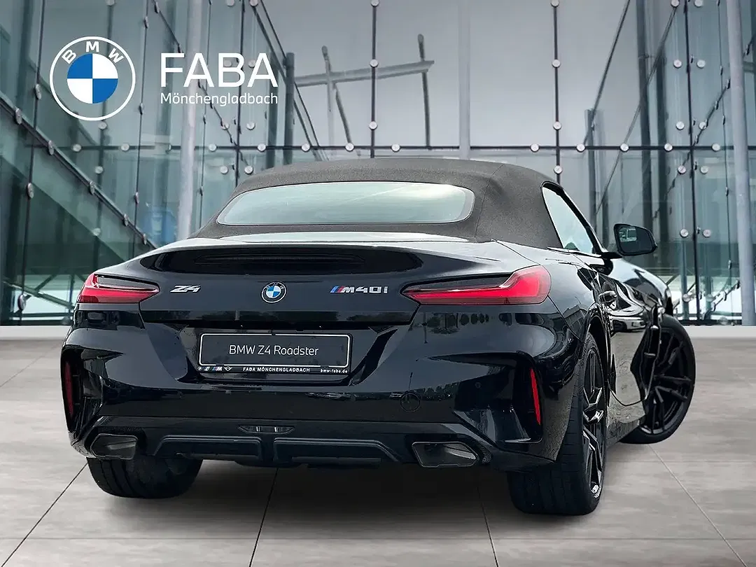 BMW Z4 - Thumbnail 2