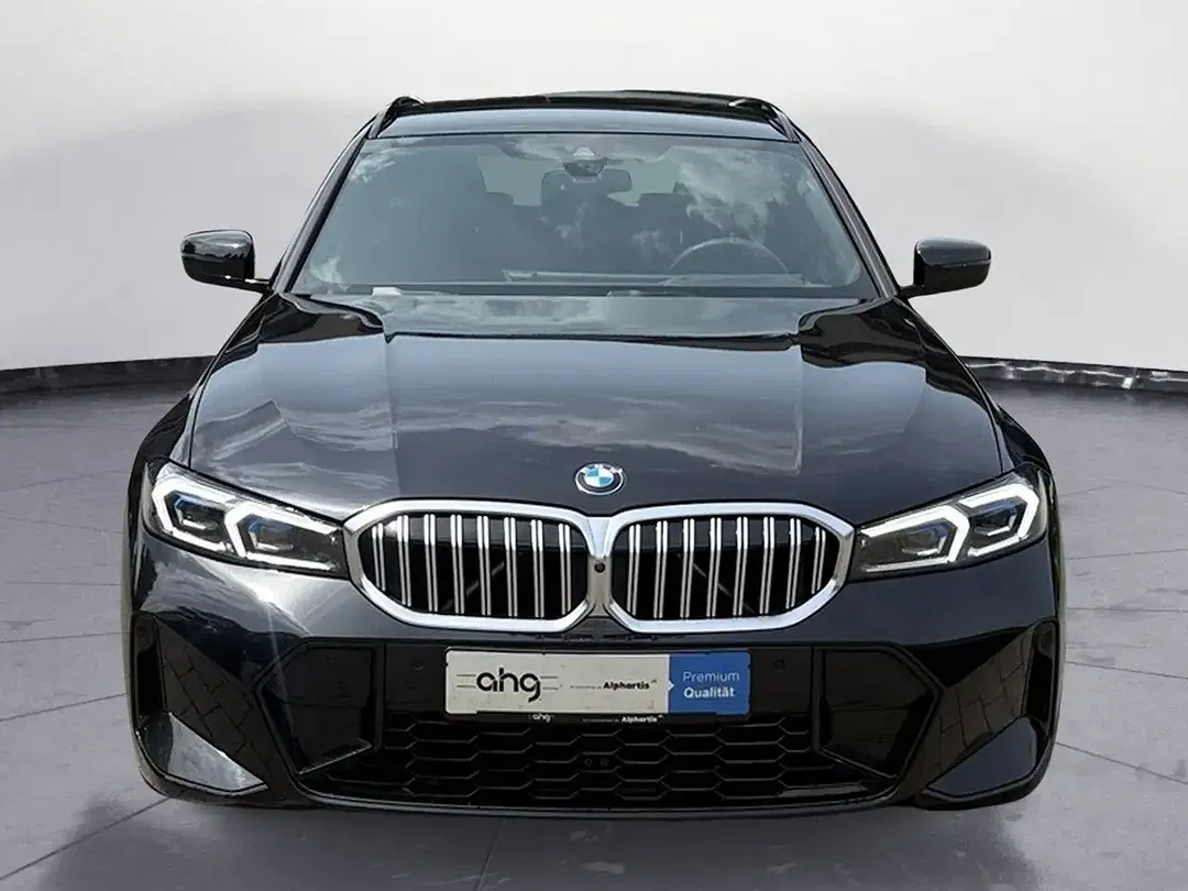 BMW 320 - Thumbnail 5