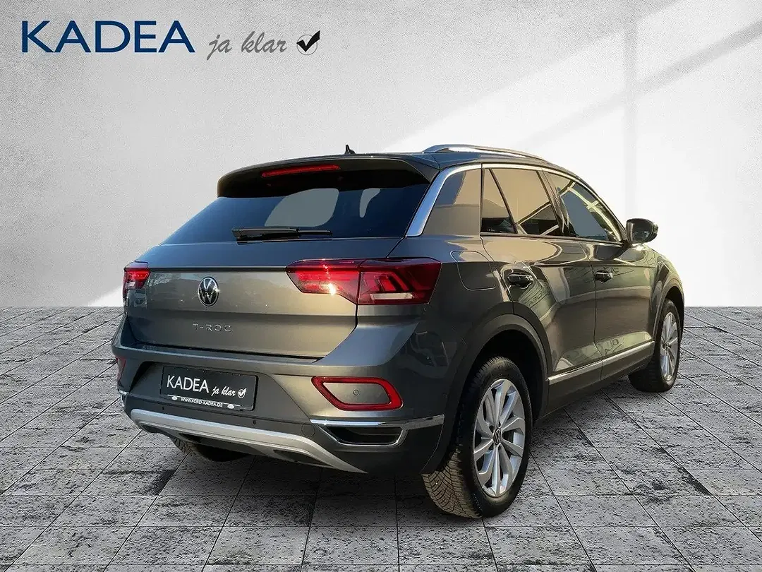 Volkswagen T-Roc - Thumbnail 5