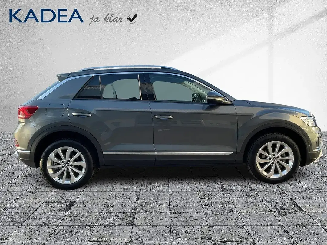 Volkswagen T-Roc - Thumbnail 6