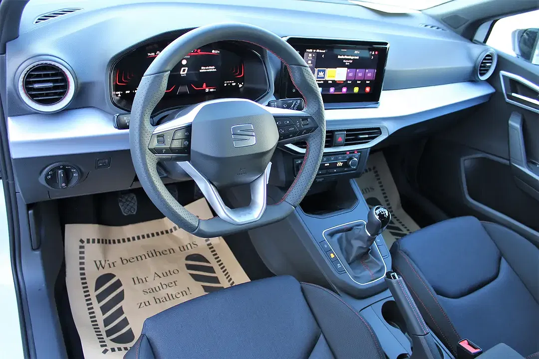 SEAT Ibiza - Thumbnail 12