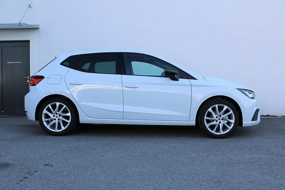 SEAT Ibiza - Thumbnail 8