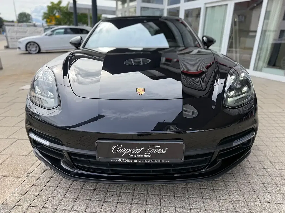 Porsche Panamera - Thumbnail 4