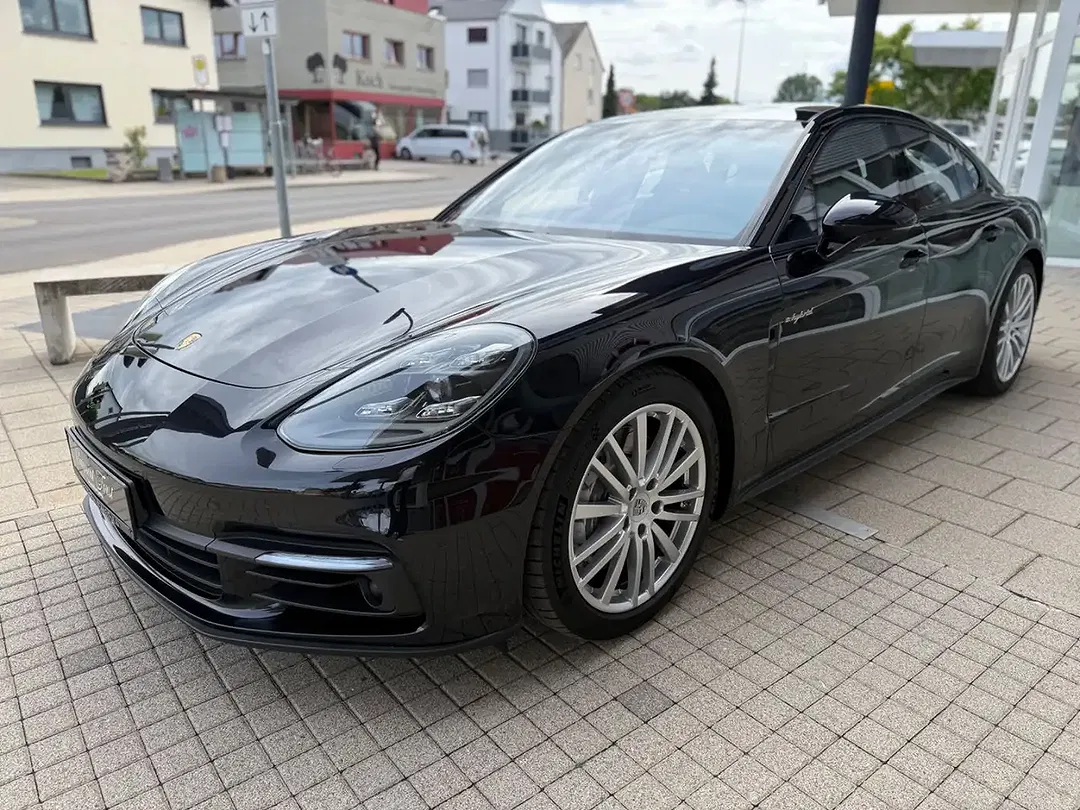 Porsche Panamera - Thumbnail 7