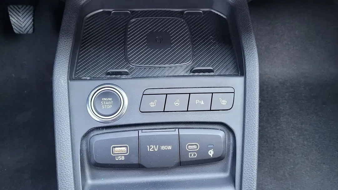 Kia Stonic - Thumbnail 11