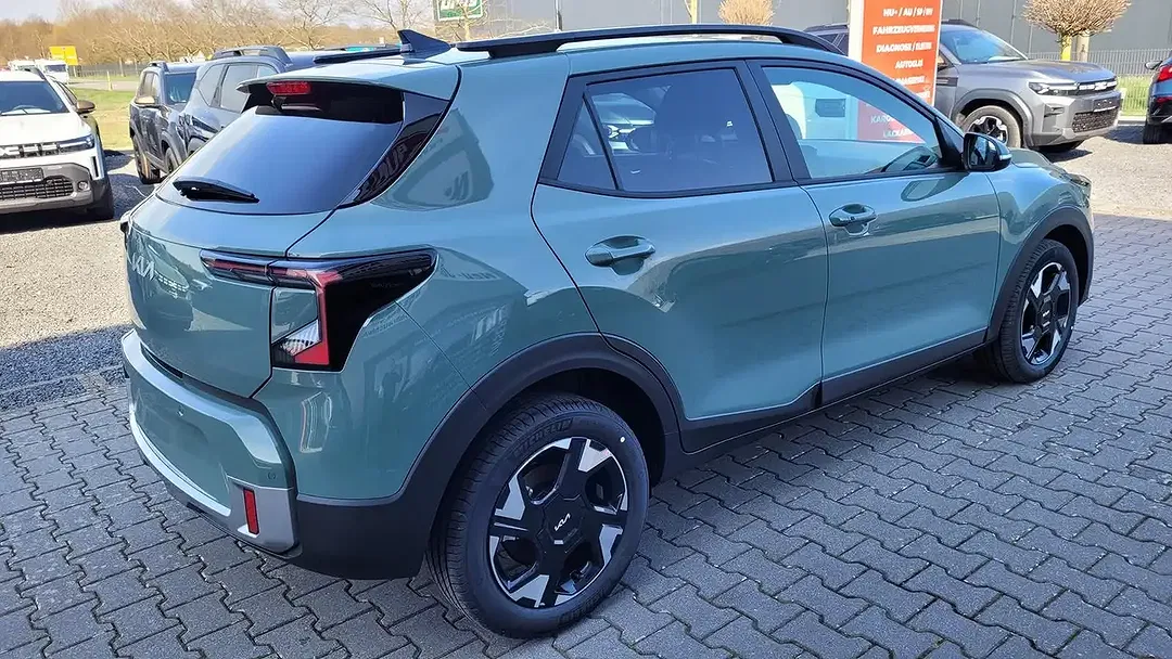 Kia Stonic - Thumbnail 4