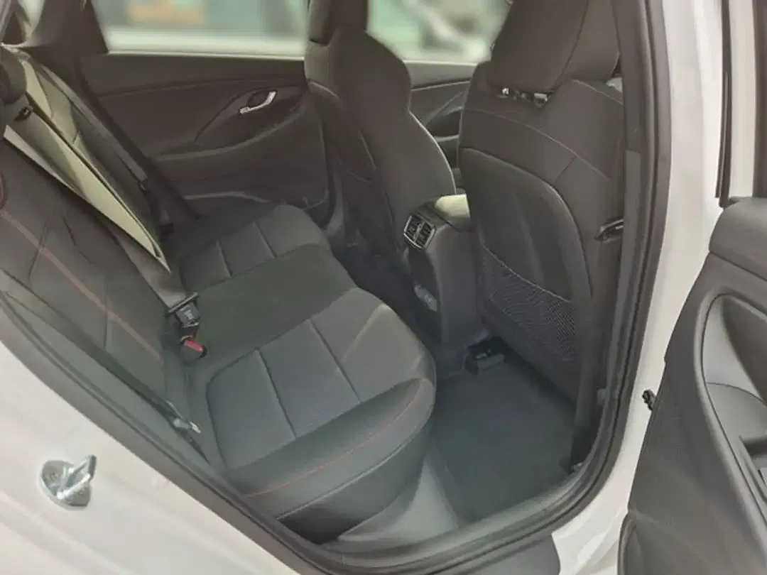 Hyundai i30 - Thumbnail 14