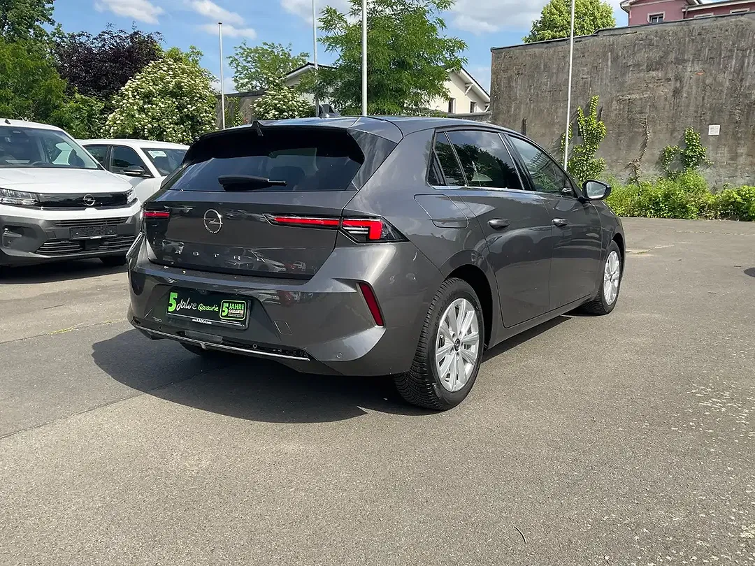 Opel Astra - Thumbnail 4