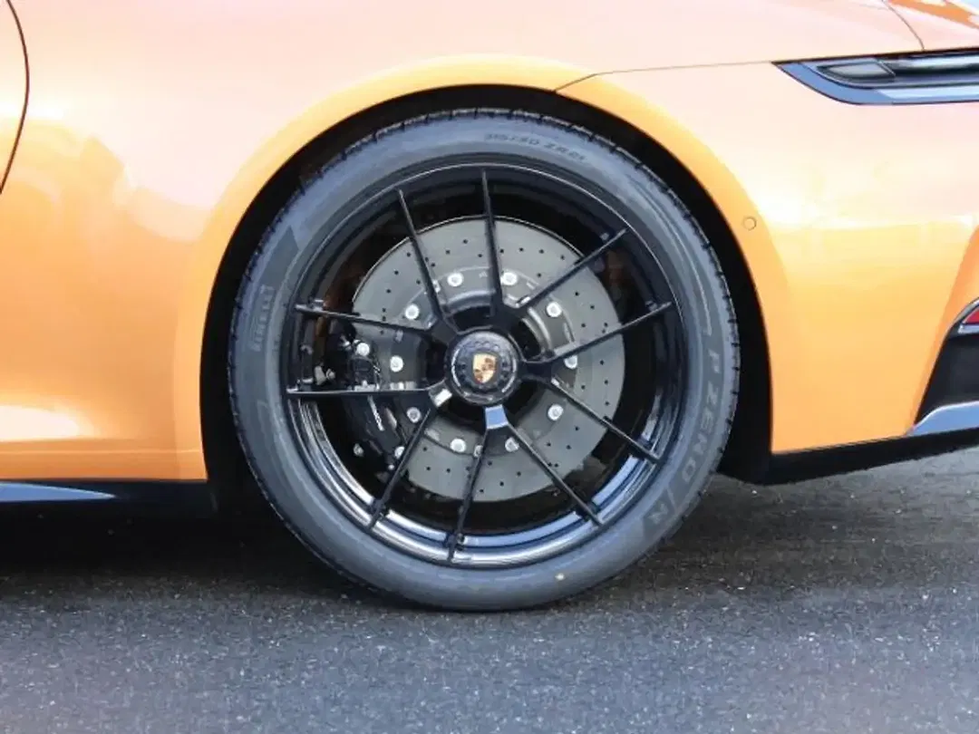 Porsche 992 - Thumbnail 14